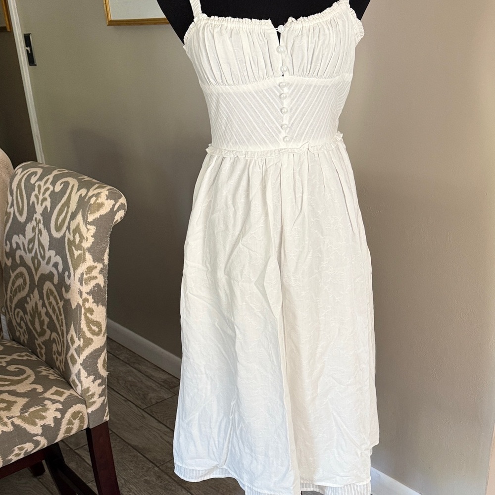 Commense Ivory Buttoned Midi Dress